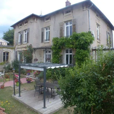 De Caractere 아파트 미르꾸르